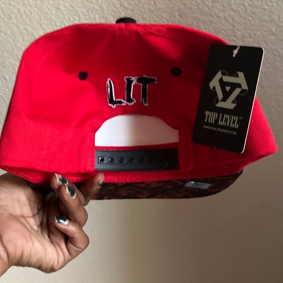 LIT red and black baseball cap - Picture 3 of 4